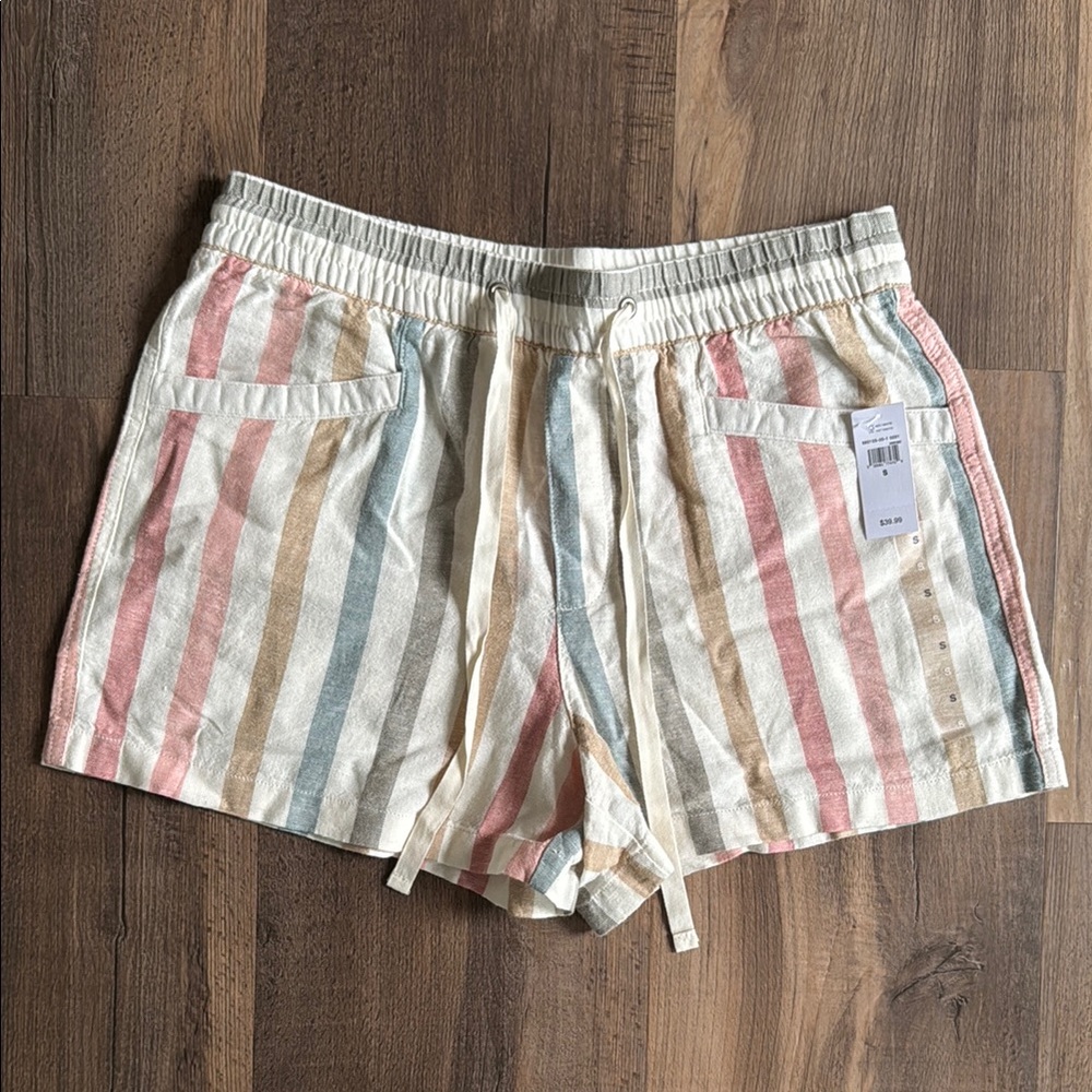 GAP Women's striped linen shorts